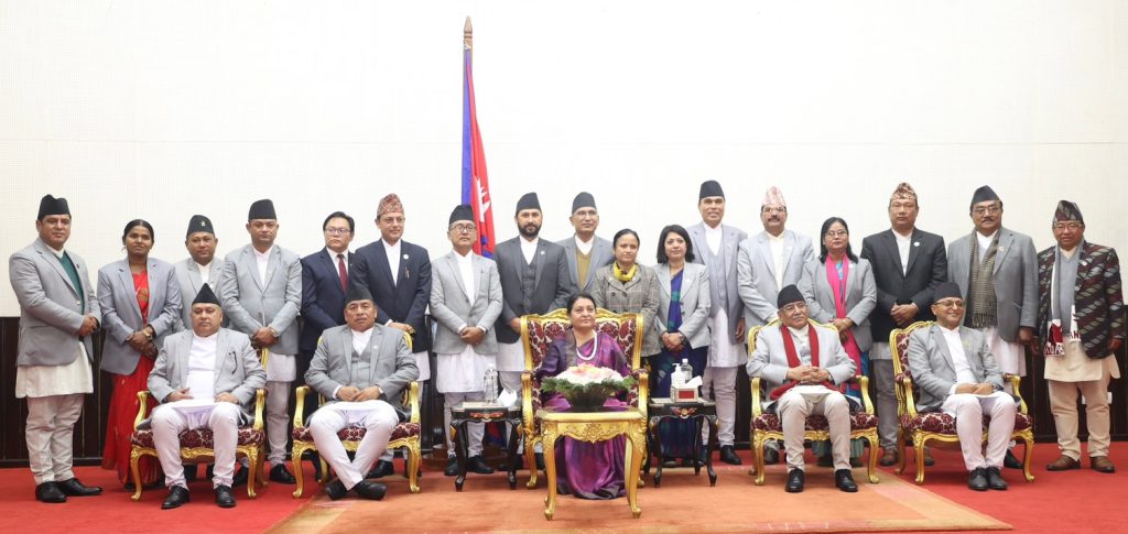 प्रधानमन्त्री दाहालको नेतृत्वमा दोस्रो पटक मन्त्री मण्डल विस्तार