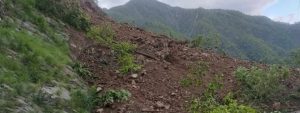 पहिराको कारण काठमाडौं जोड्ने सडकहरु अवरुद्ध