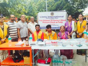 जनकपुरधाम स्थित कपिलेश्वरनाथ महादेव मन्दिरको प्राङ्गणमा लायन्स क्लबद्वारा प्रत्येक सोमबार स्वास्थ्य शिविर सञ्चालन हुने