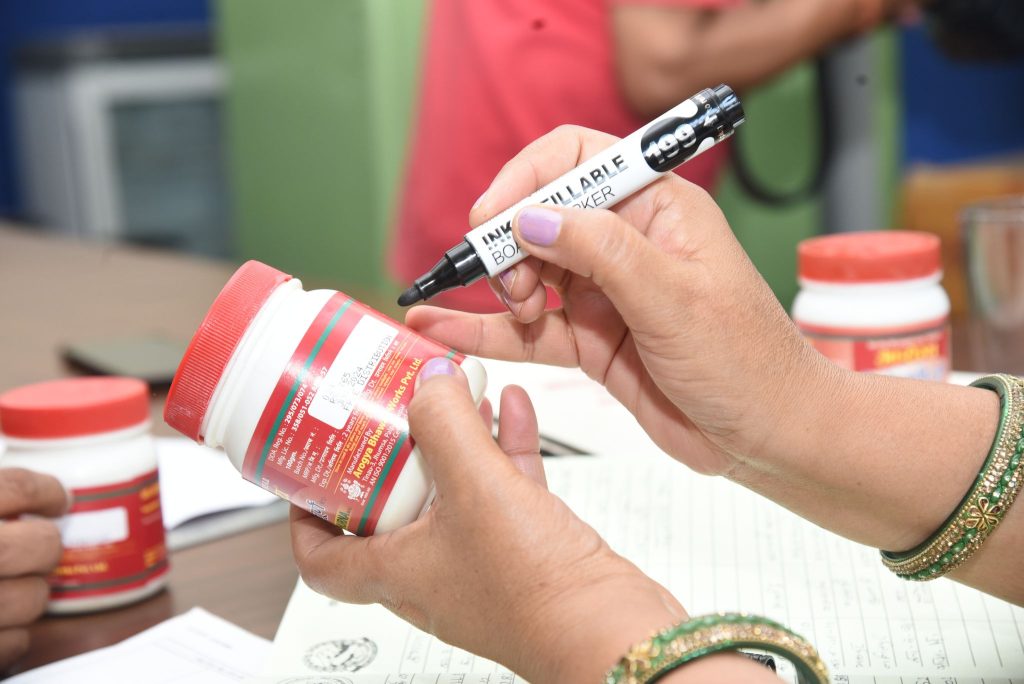 आयुर्वेद तथा वैकल्पिक चिकित्सा : साउनभरिमा केन्द्रबाट ७२० जनाले लिए, निःशुल्क आयुर्वेद औषधि