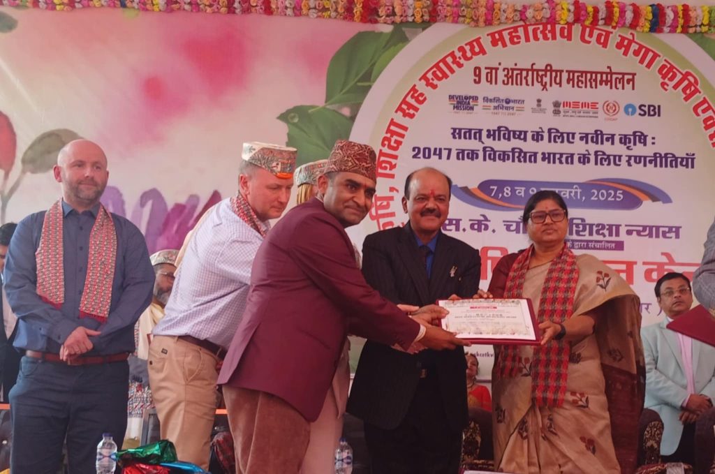 पत्रकार भण्डारीलाई भारतमा सम्मान