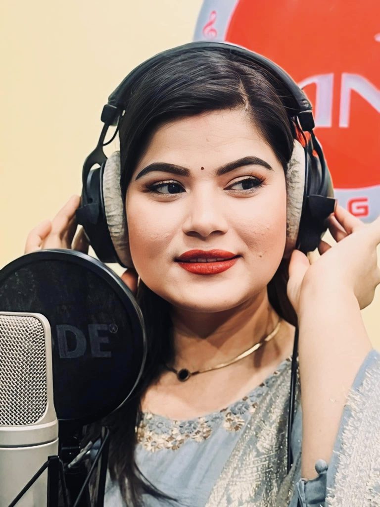 बबिना भट्टराईको आफ्‌नै स्वर, संगीत र शब्दमा भजन ‘हे हरि ’ सार्वजनिक 