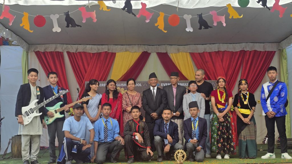 एभरेस्ट स्कुलमा तिहार कार्यक्रम भव्य रूपमा सम्पन्न