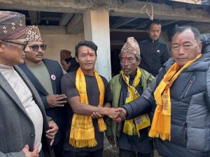 दुप्चेश्वरमा कांग्रेस र एमाले परित्याग गरी ५० भन्दा बढी नेता-कार्यकर्ता कम्युनिस्ट पार्टीमा प्रवेश