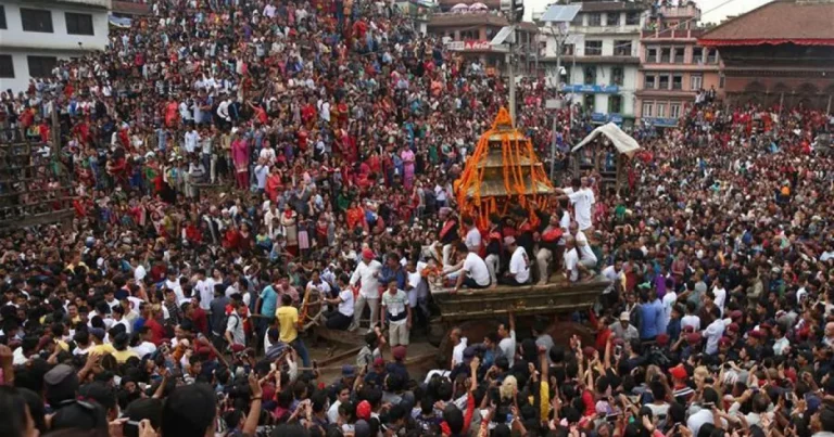 काठमाडौंमा इन्द्रजात्राको रौनक सुरु हुँदै, सार्वजनिक भयो महत्वपूर्ण साइत