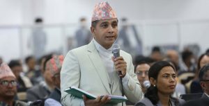 सरकारको ६ महिना पुगेपछि एमाले प्रमुख सचेतक महरले उठाए गम्भीर प्रश्न