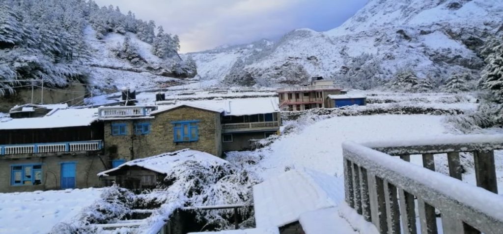 मनाङ र मुस्ताङमा पहिरोपछि दुई नदीको बहाव प्रभावित, तल्लो तटीय क्षेत्रमा सतर्कता